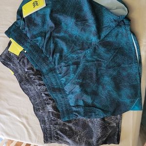 All in Motion run shorts 3" 2 pairs sz L
